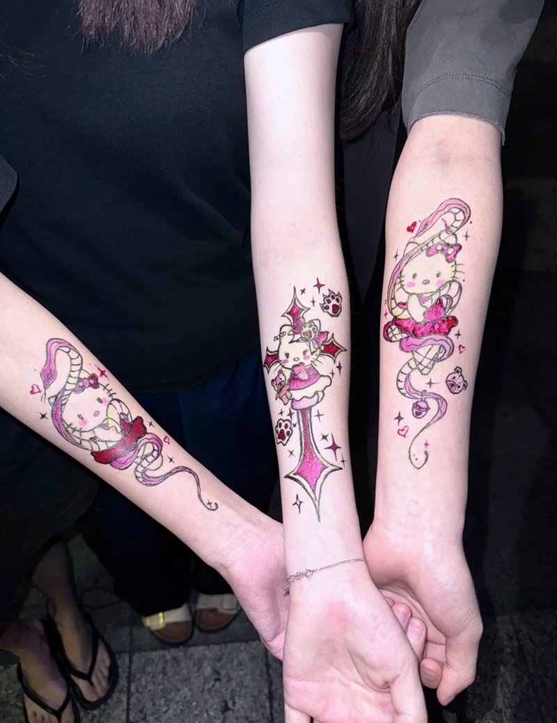 hình xăm hello kitty 3