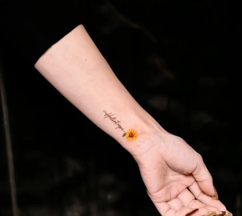 hình xăm hoa hướng dương mini