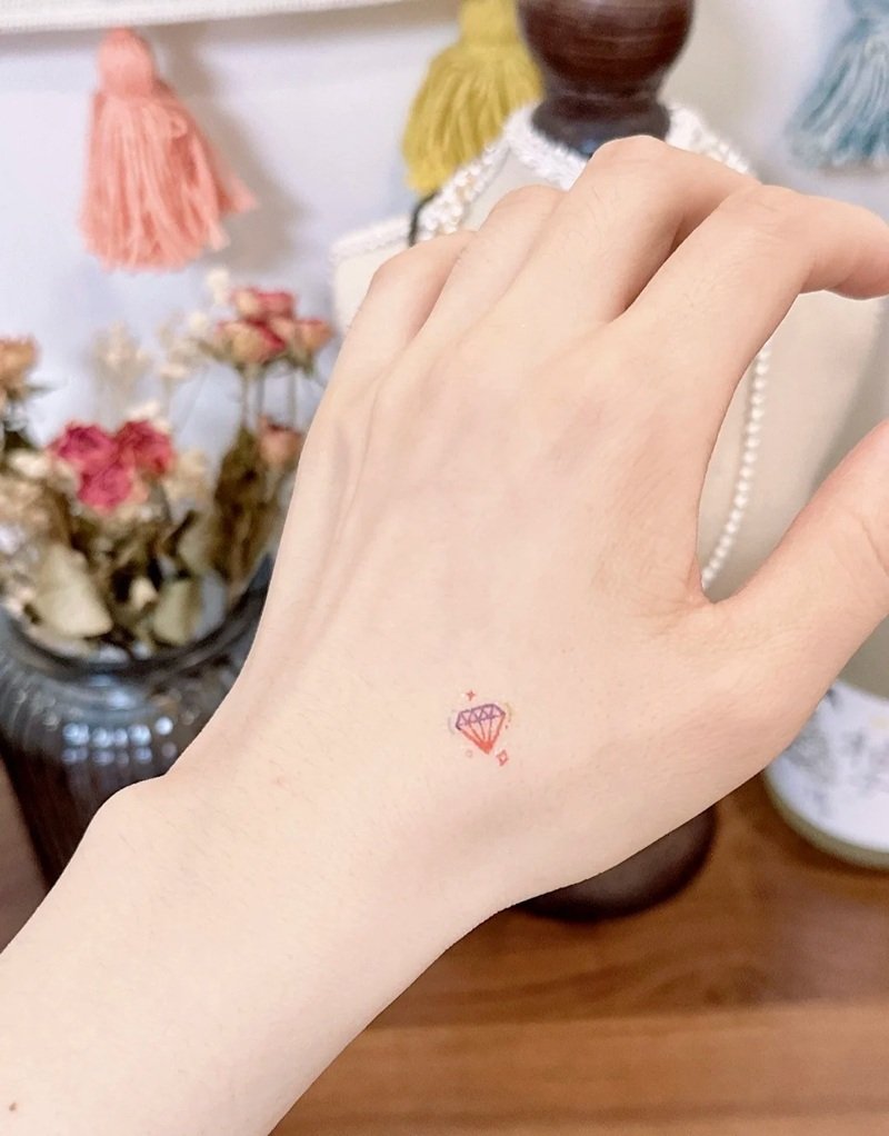 hình xăm kim cương 14