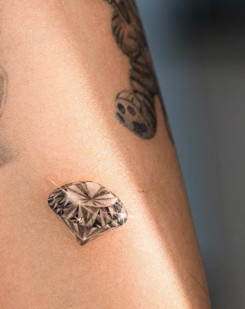 hình xăm kim cương 30