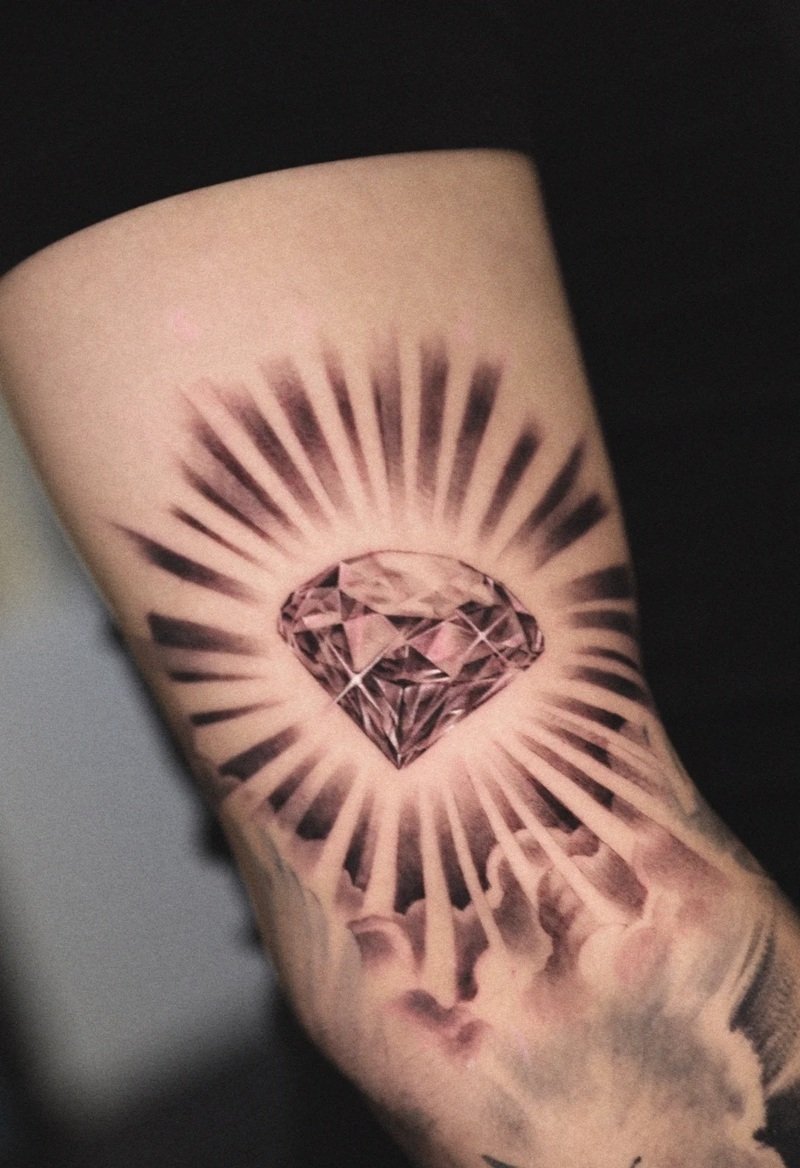 hình xăm kim cương ở tay