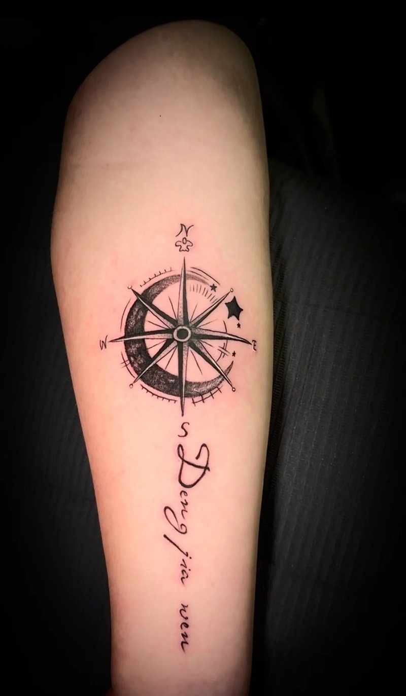 hình xăm la bàn 24