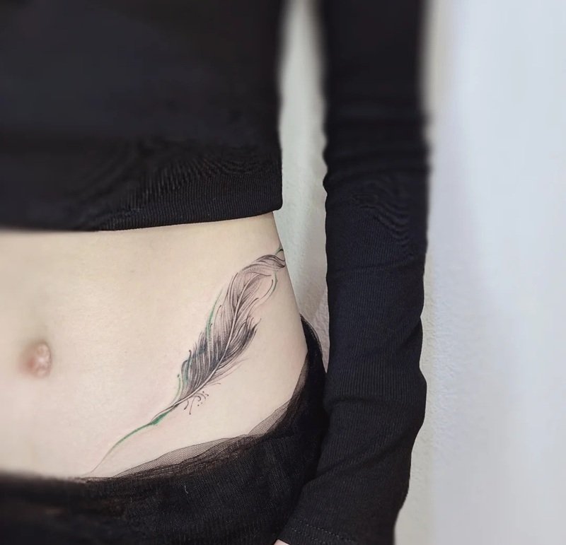 hình xăm lông vũ 6