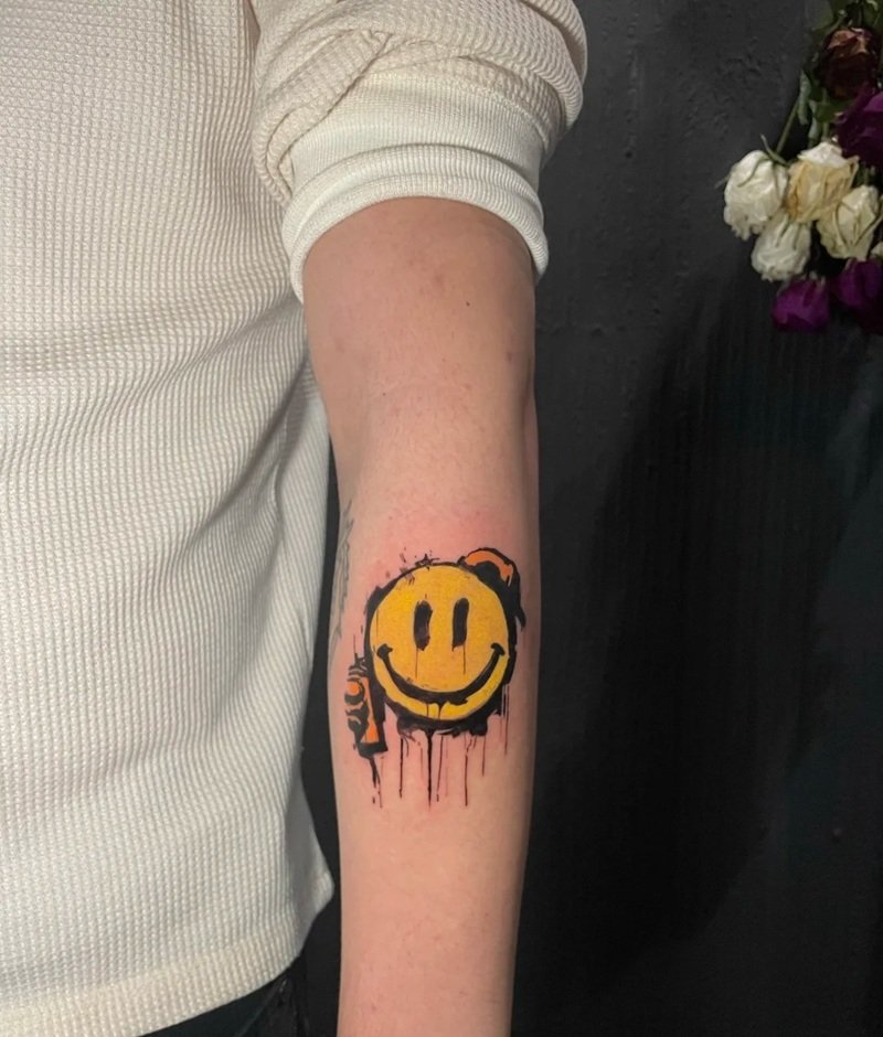 hình xăm mặt cười 1