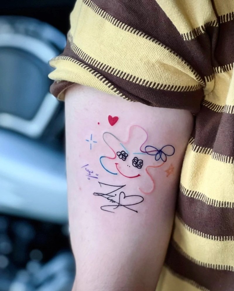 hình xăm mặt cười 5