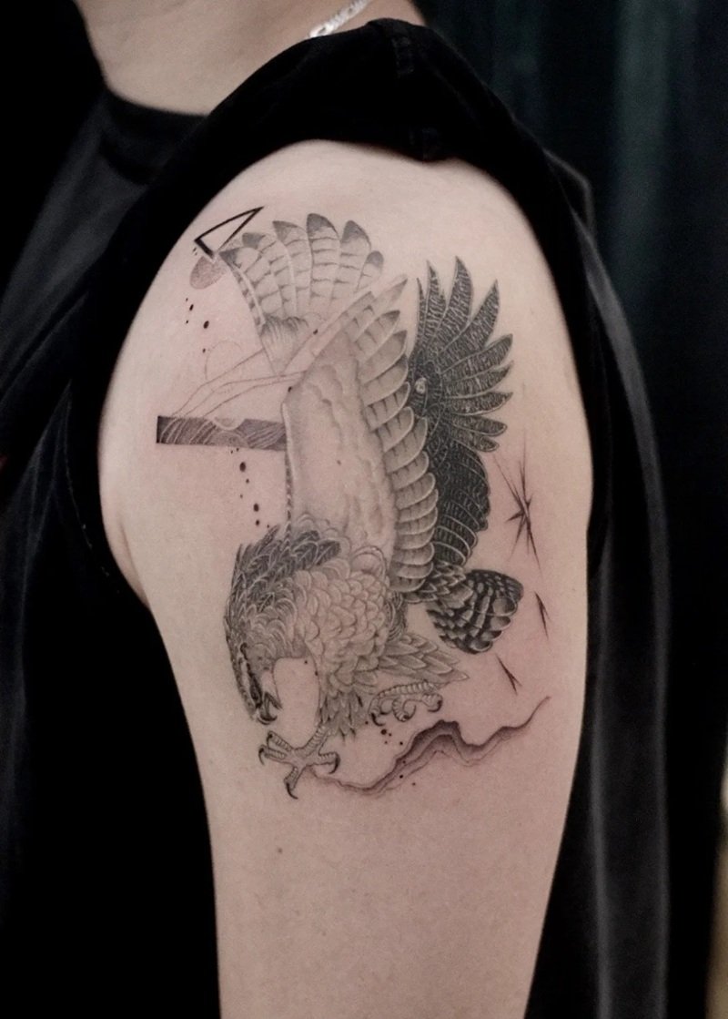 hình xăm mệnh kim 22