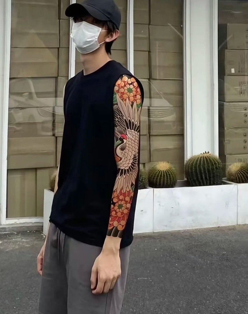 hình xăm mệnh kim 31