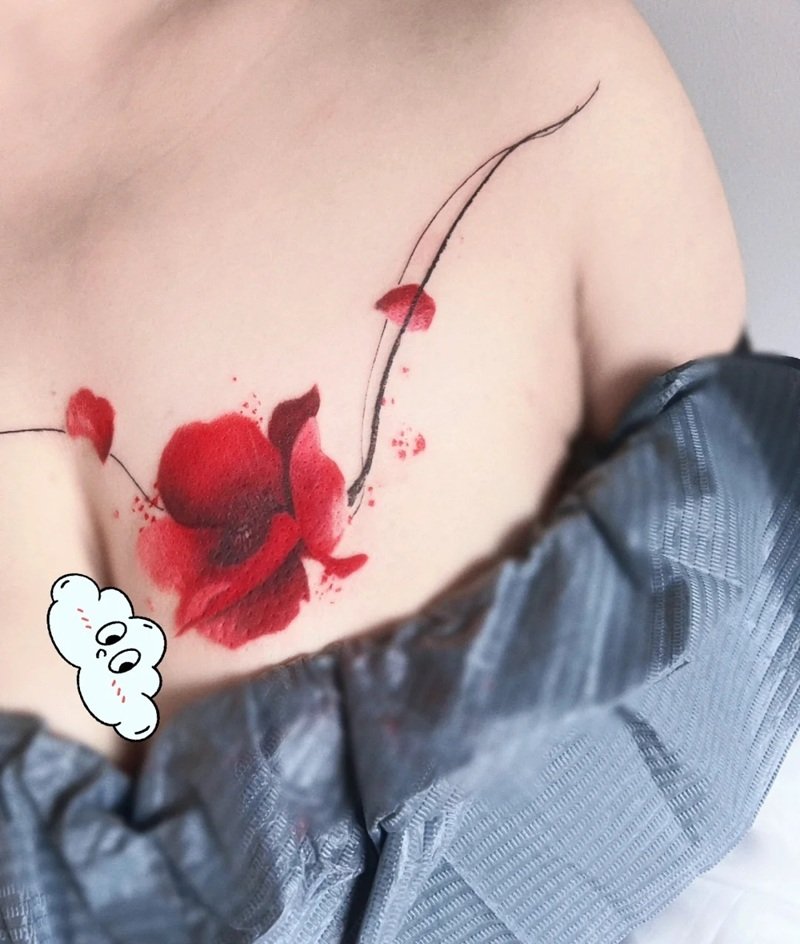 hình xăm ngực nữ 14