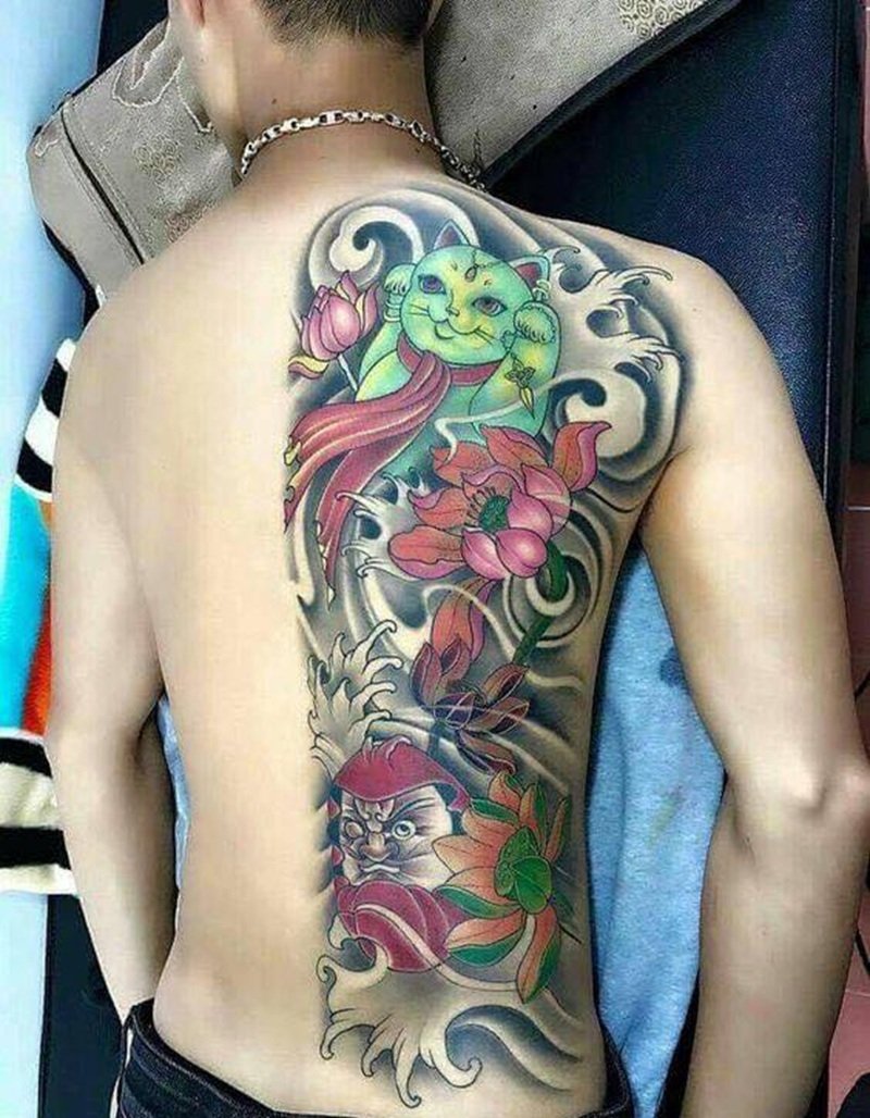 hình xăm nửa lưng 11
