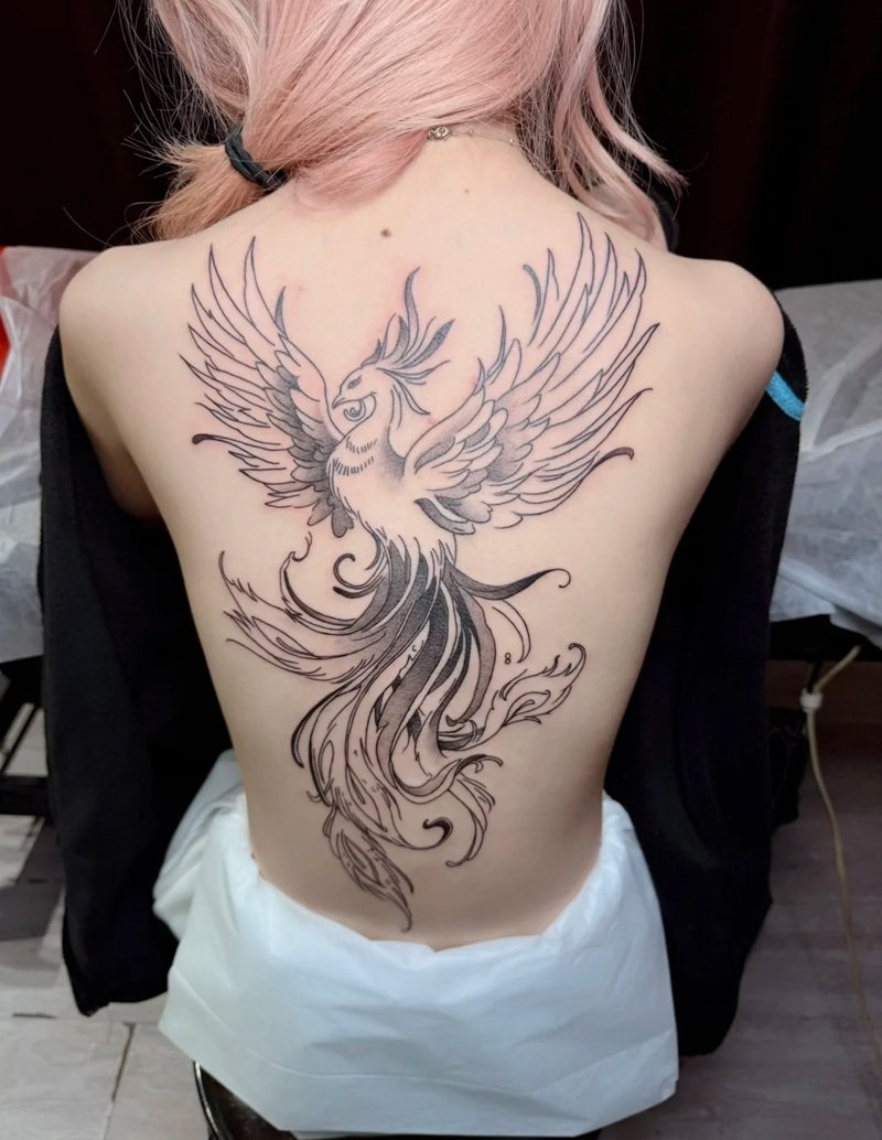 hình xăm phượng hoàng đen trắng 21