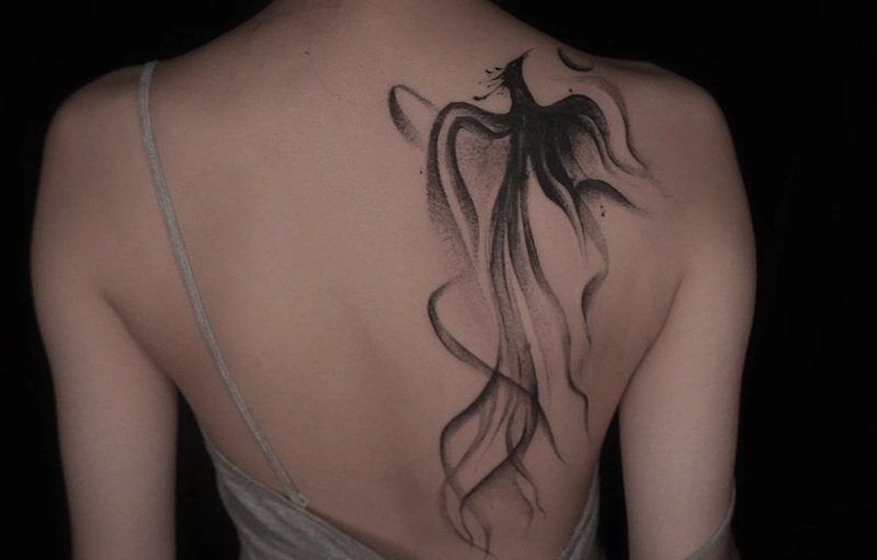 hình xăm phượng hoàng đen trắng 7