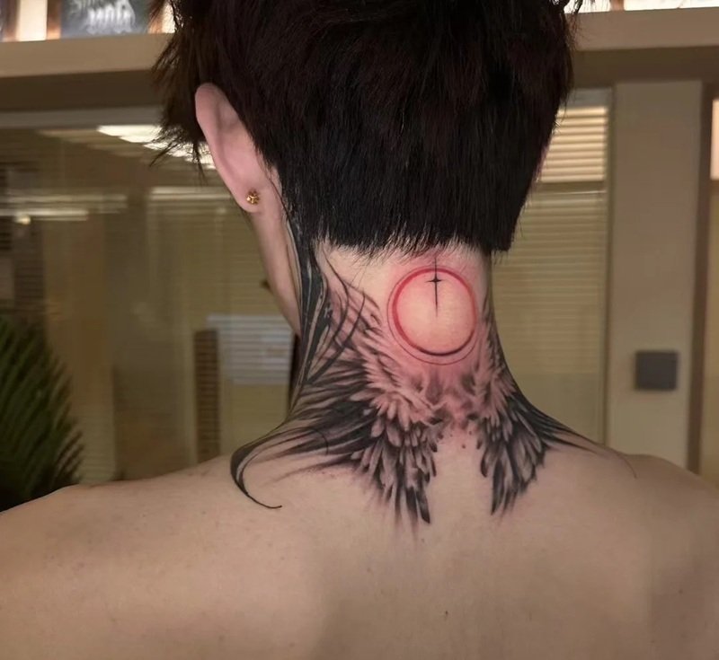 hình xăm sau gáy 16