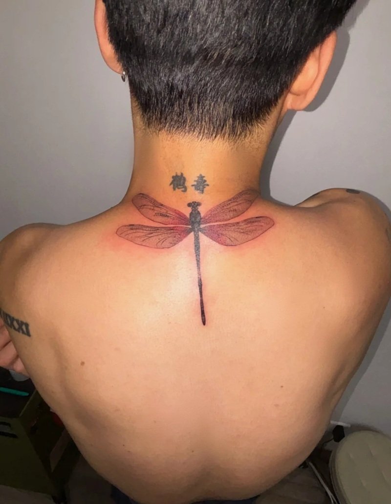hình xăm sau gáy 7