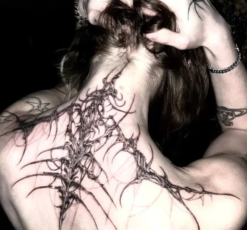 hình xăm sau gáy 9