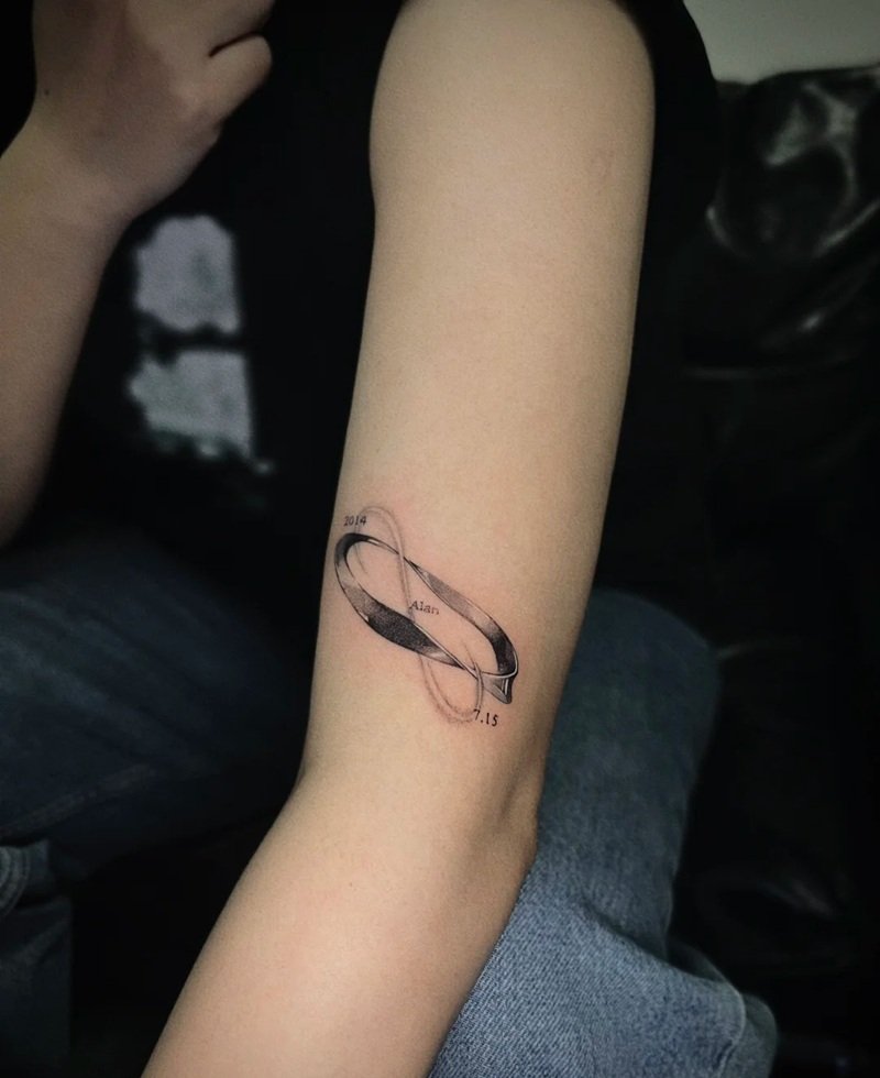 hình xăm vô cực 4