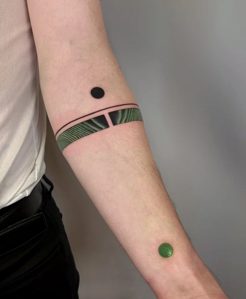 hình xăm vòng tay đơn giản 21