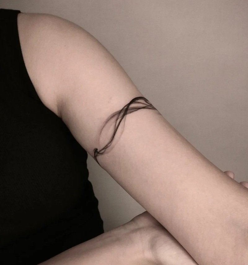 hình xăm vòng tay đơn giản 28