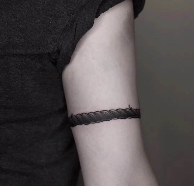 hình xăm vòng tay đơn giản 6