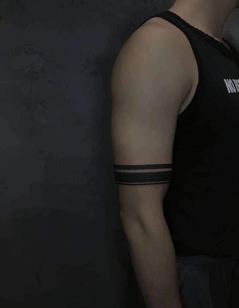 hình xăm vòng tay đơn giản 7