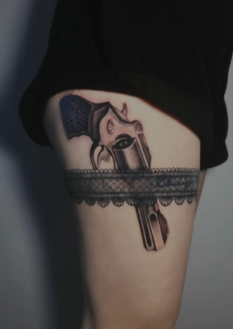 mẫu hình xăm chân nữ 11