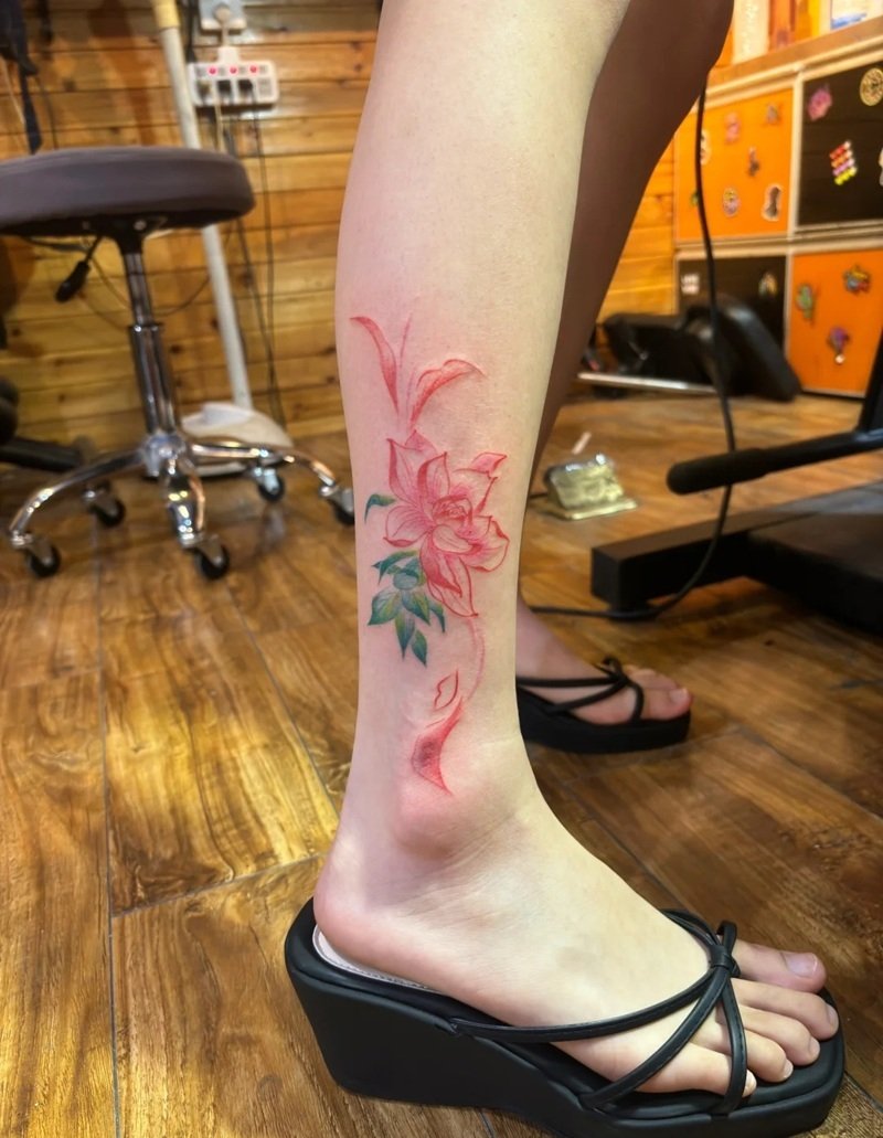 mẫu hình xăm chân nữ 42