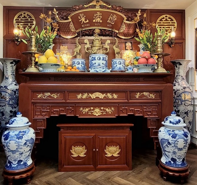 trang trí bàn thờ gia tiên 12
