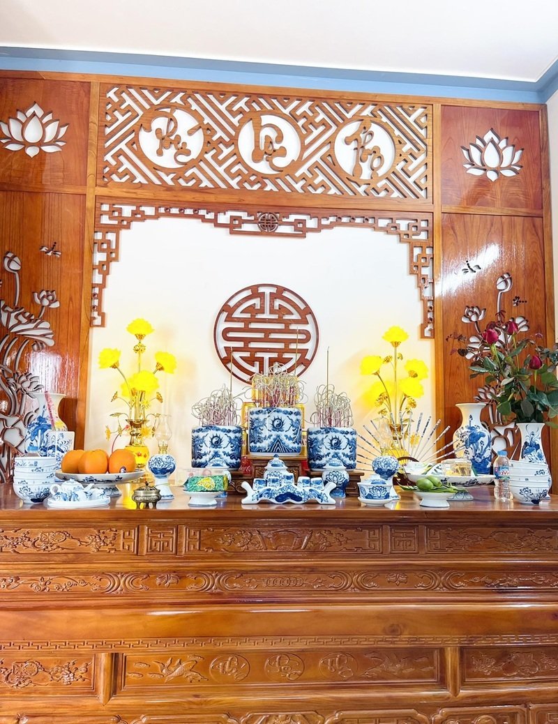 trang trí bàn thờ gia tiên 29