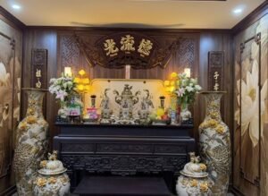 trang trí bàn thờ gia tiên 39