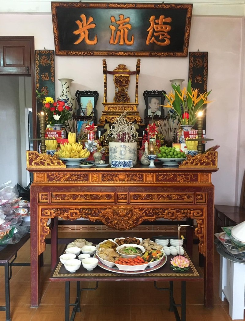 trang trí bàn thờ gia tiên 6