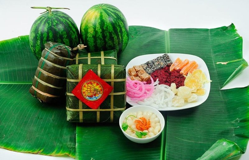 trang trí bánh chưng ngày tết