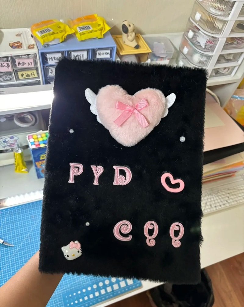 trang trí bìa sách đẹp đơn giản