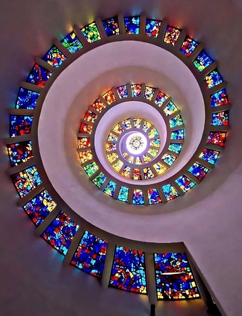 trang trí cầu thang 19