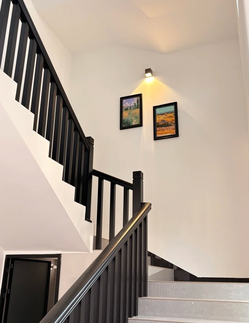 trang trí cầu thang 24