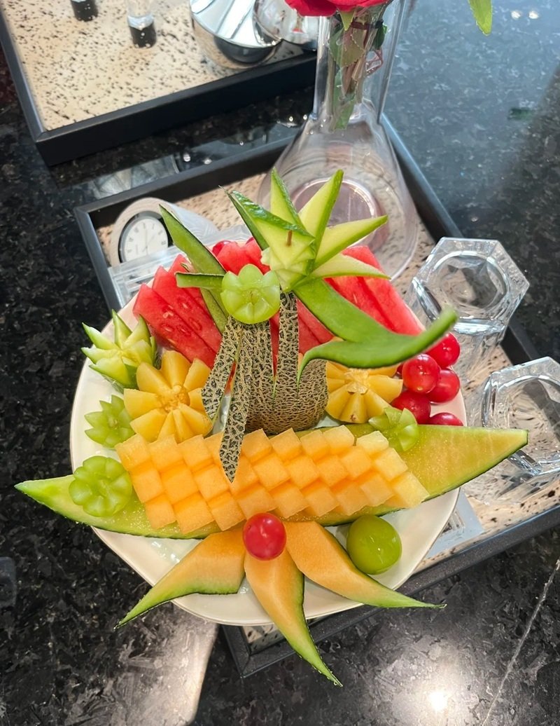 trang trí dĩa trái cây bàn tiệc 17