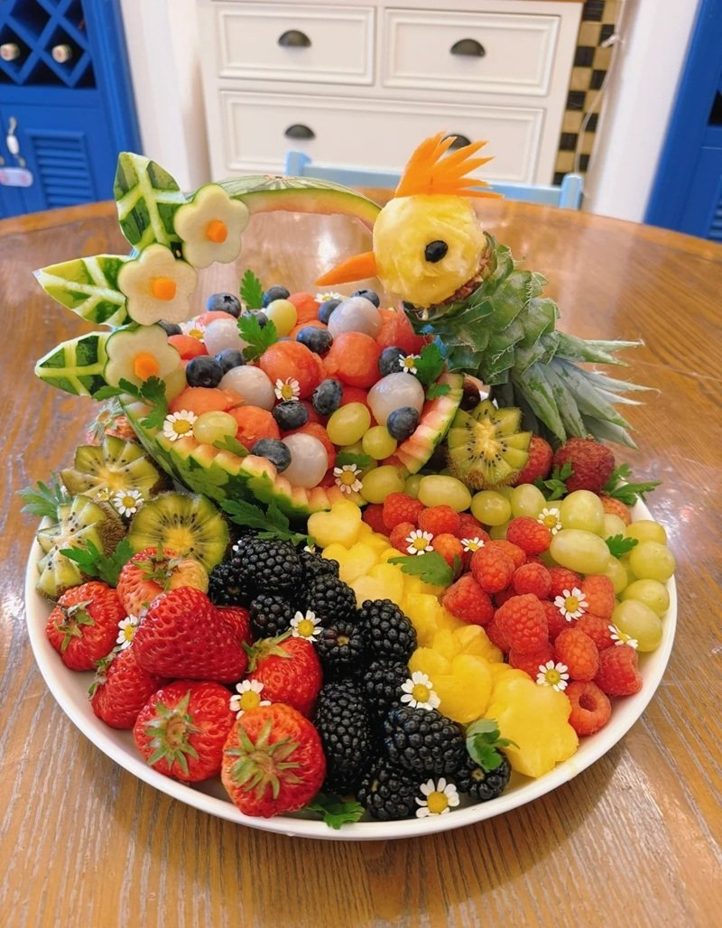 trang trí dĩa trái cây bàn tiệc 18