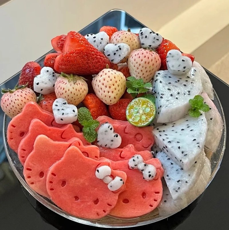 trang trí dĩa trái cây bàn tiệc 38