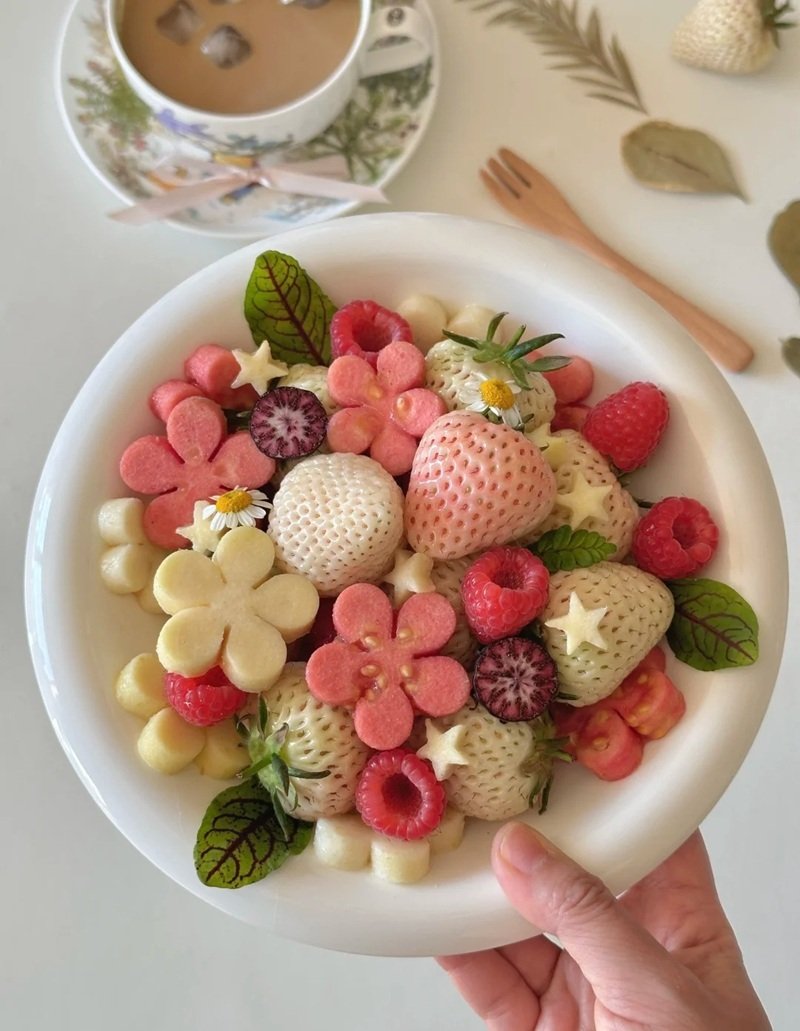 trang trí dĩa trái cây bàn tiệc 42