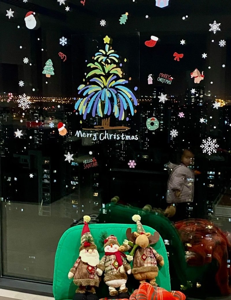 trang trí noel cho cửa kính 10