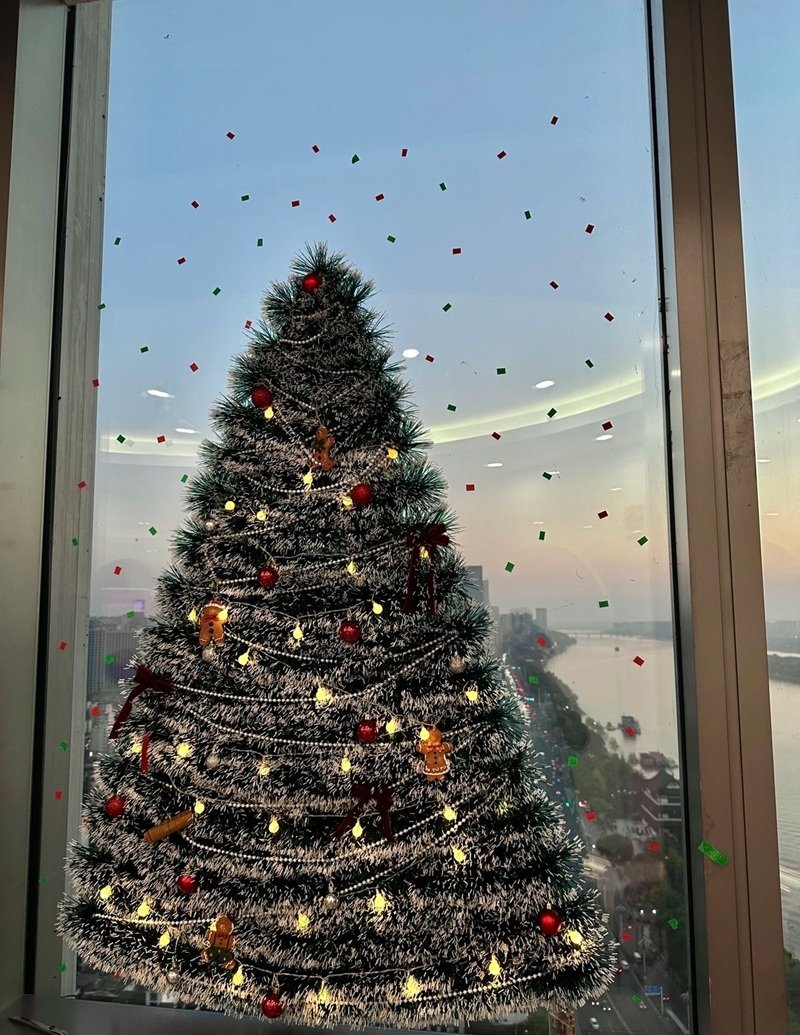 trang trí noel cho cửa kính 32