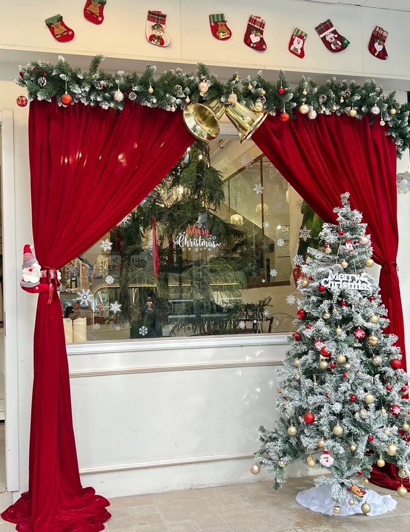 trang trí noel cho cửa kính 36