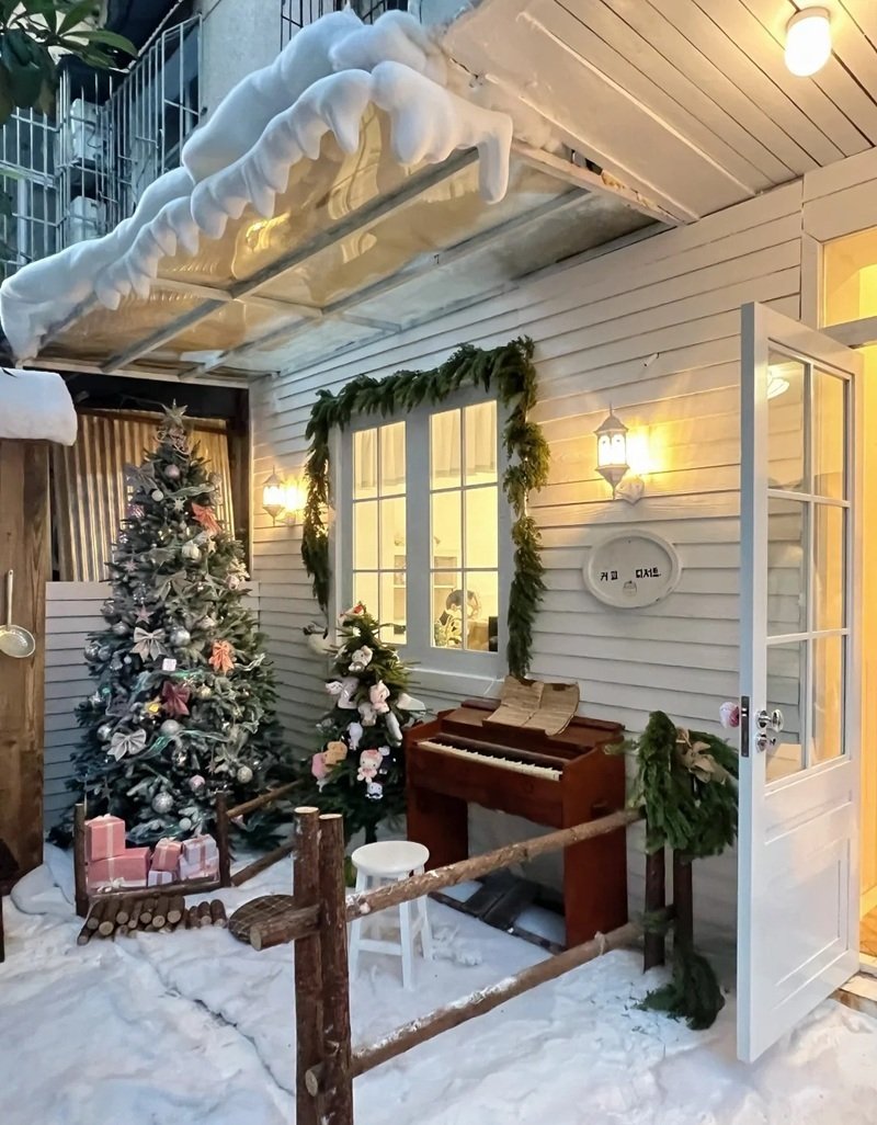 trang trí noel quán cafe 37