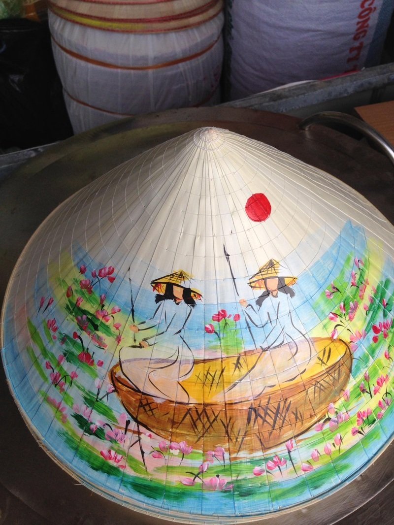 trang trí nón lá 6