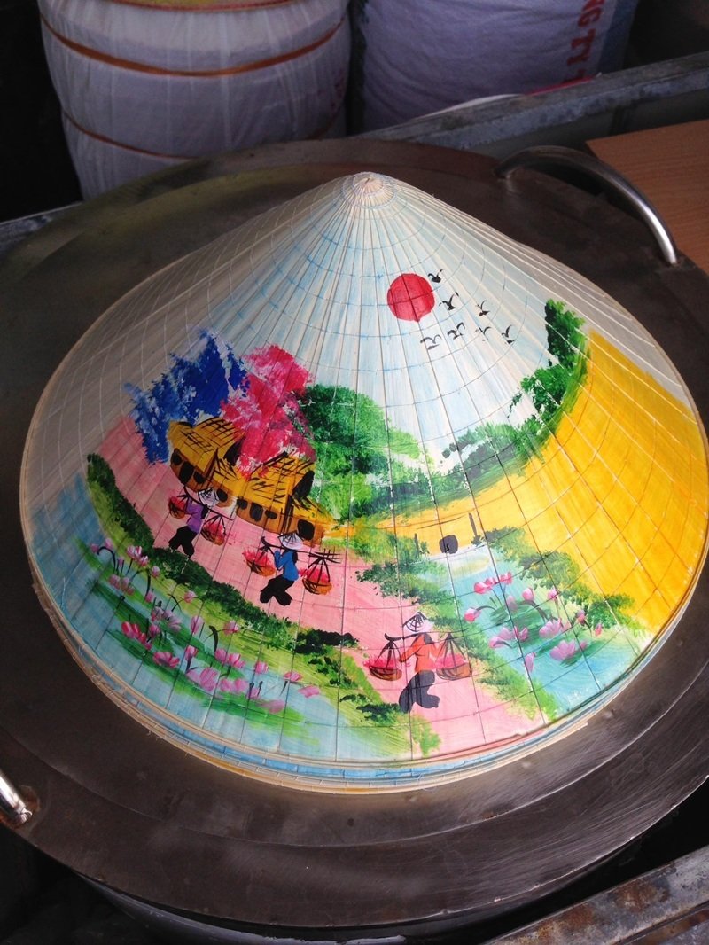 trang trí nón lá 7