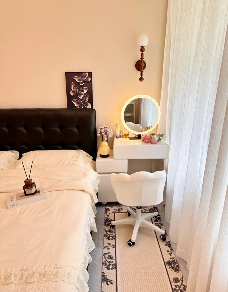 trang trí phòng ngủ nhỏ cho nữ 19