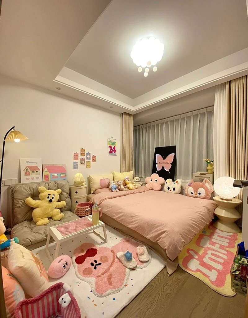 trang trí phòng ngủ nhỏ cho nữ 28