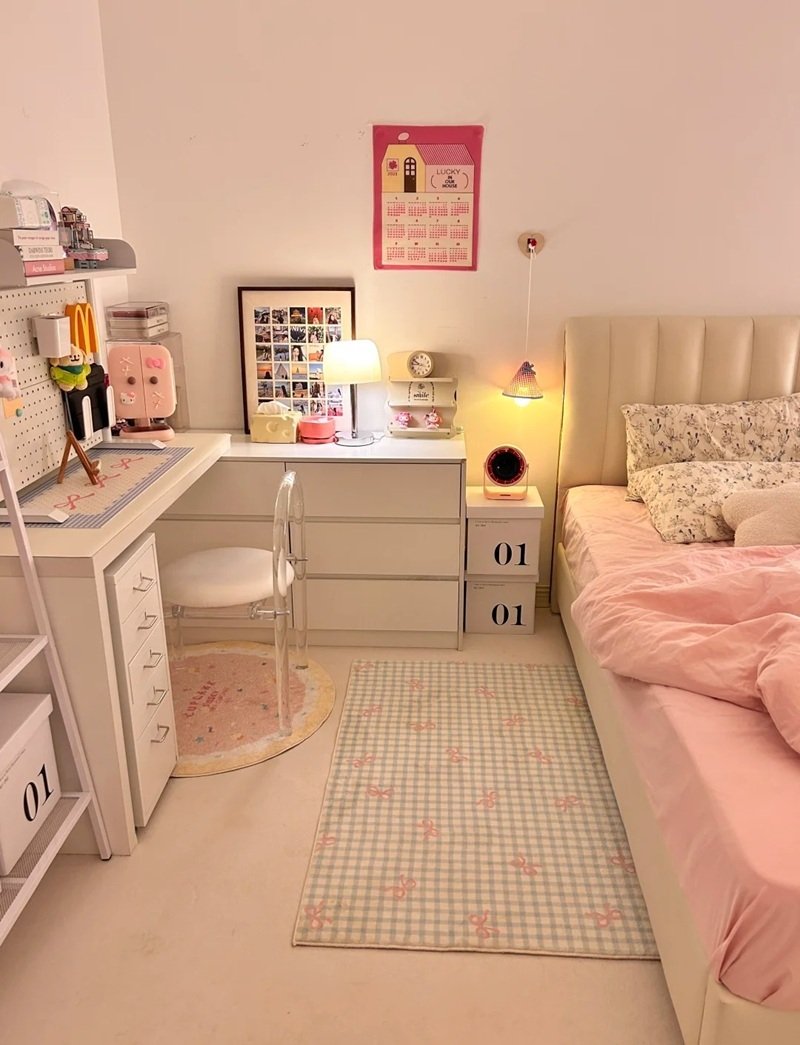 trang trí phòng ngủ nhỏ cho nữ 35