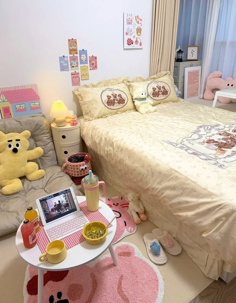 trang trí phòng ngủ nhỏ cho nữ 41