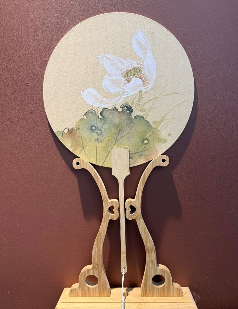 trang trí quạt giấy 31