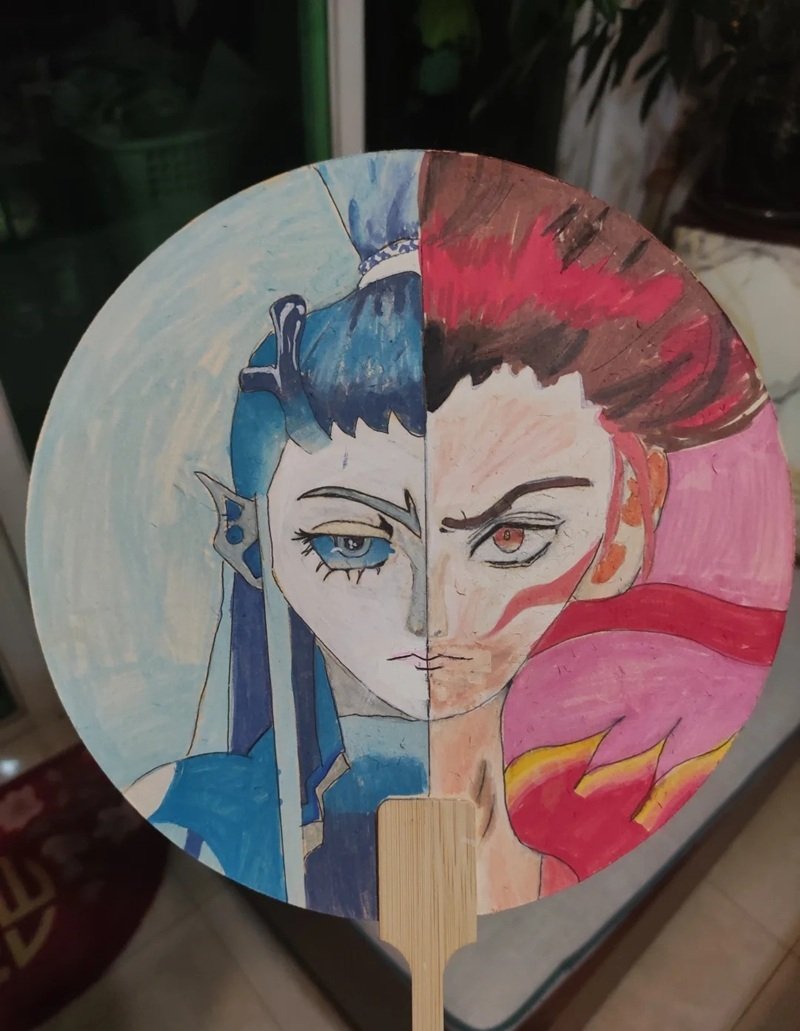 trang trí quạt giấy lớp 8 đơn giản 17