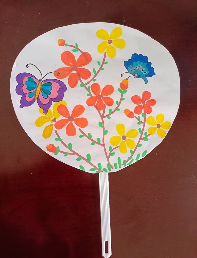 trang trí quạt giấy lớp 8 đơn giản 20